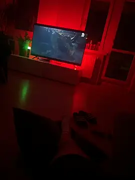 Snapshot of edgarmachtsderbe chatting on 10-28-25, 11:29 edgarmachtsderbe online show from 10-28-25, 11:29