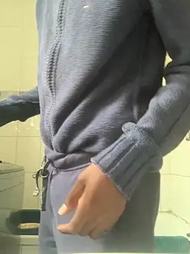 Snapshot of BlackBoyy45 chatting on 03-04-26, 05:24 BlackBoyy45 online show from 03-04-26, 05:24