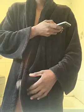 Snapshot of BlackBoyy45 chatting on 03-13-26, 05:03 BlackBoyy45 online show from 03-13-26, 05:03