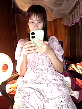 Em xinh01 online show from 12-20-25, 01:23