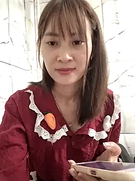 Snapshot of Em_xinh01 chatting on 06-14-26, 02:24 Em xinh01 online show from 06-14-26, 02:24
