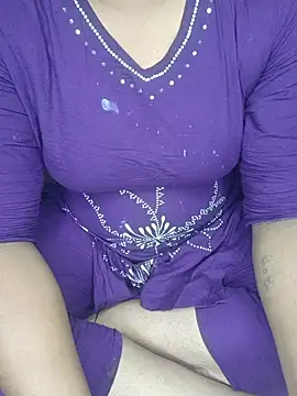 shreyareddy99 online show from 12-20-25, 09:27