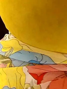 shreyareddy99 online show from 04-20-26, 03:59