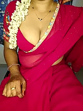 shreyareddy99 online show from 04-28-26, 02:27