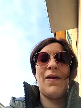 Piediniecollant online show from 03-01-26, 07:21