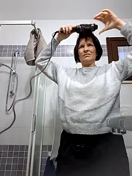 Piediniecollant online show from 03-10-26, 05:34