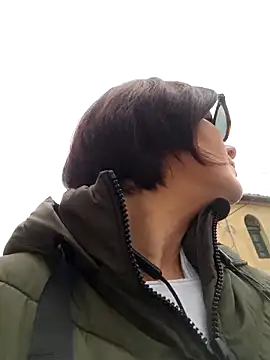 Piediniecollant online show from 04-14-26, 10:10