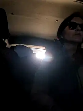 Piediniecollant online show from 04-28-26, 05:01