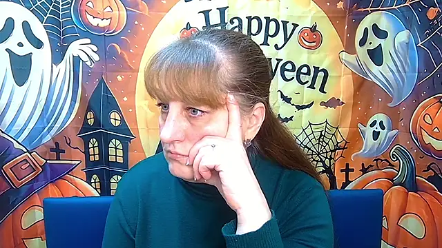 Snapshot of JessicaMery chatting on 10-28-25, 12:30 JessicaMery online show from 10-28-25, 12:30