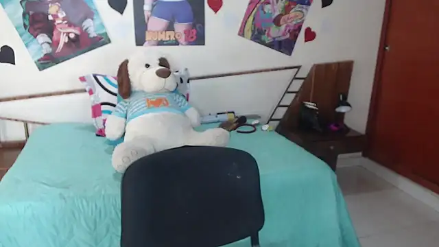 EmmilyConnor online show from 12-05-25, 02:47