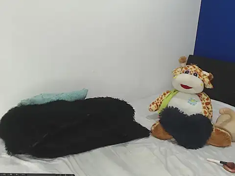 EmmilyConnor online show from 03-13-26, 02:12