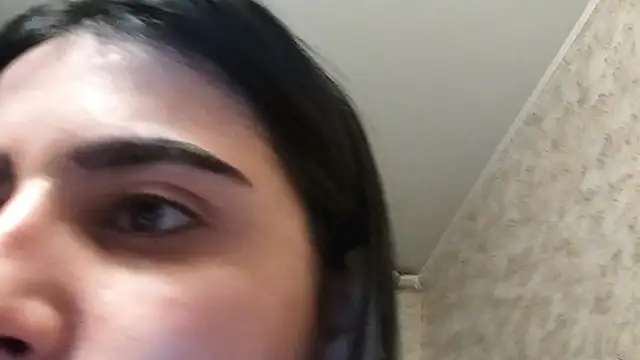 Lina rix online show from 10-29-25, 01:35