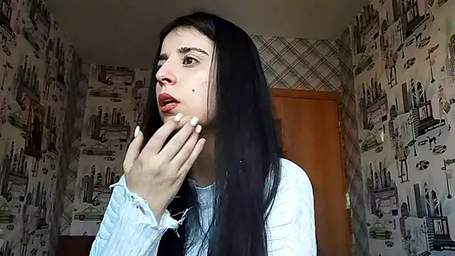 Lina rix online show from 11-29-25, 12:24