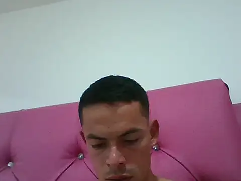 yesidhotxx online show from 10-28-25, 05:04