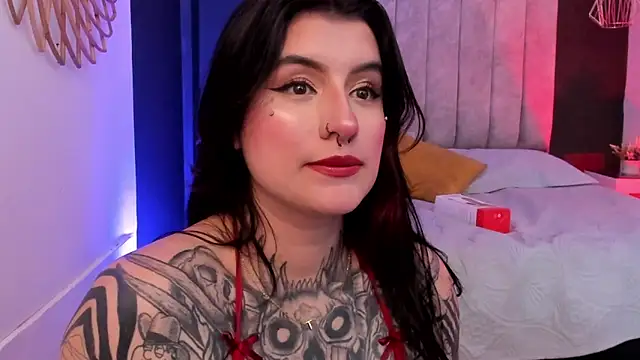 Snapshot of mia_jagger chatting on 03-10-26, 12:04 mia jagger online show from 03-10-26, 12:04