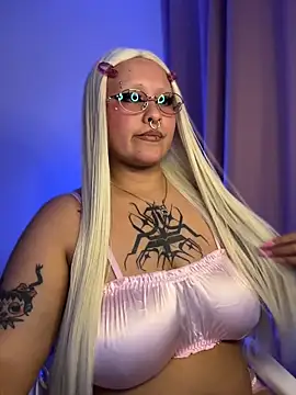 pinkbaddie777 online show from 04-22-26, 02:36