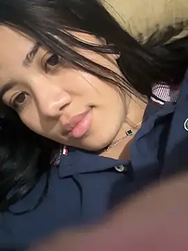 Snapshot of morenahhwy chatting on 11-25-25, 02:22 morenahhwy online show from 11-25-25, 02:22