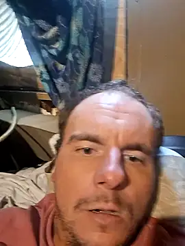 mommiesboy0903 online show from 10-27-25, 06:56