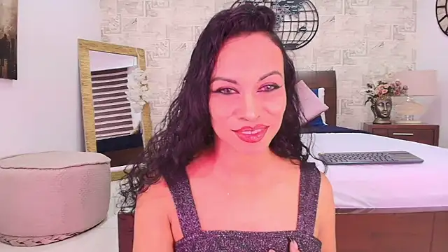 Marilyn Blakee online show from 11-14-25, 01:21