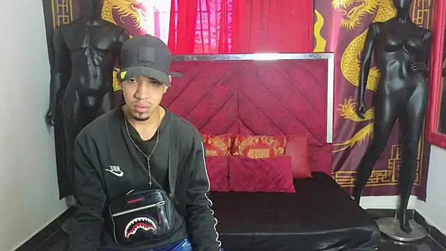 Snapshot of Latin_Duo13 chatting on 11-26-25, 07:37 Latin Duo13 online show from 11-26-25, 07:37