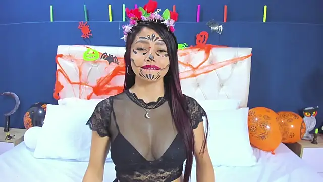 Snapshot of Kim_Luna1 chatting on 11-04-25, 04:11 Kim Luna1 online show from 11-04-25, 04:11