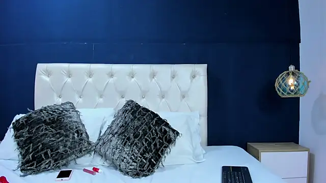 Snapshot of Kim_Luna1 chatting on 11-08-25, 03:07 Kim Luna1 online show from 11-08-25, 03:07