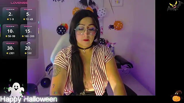 Alana x  online show from 10-31-25, 03:18