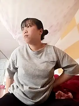 Snapshot of Ciin_hello chatting on 12-17-25, 07:14 Ciin hello online show from 12-17-25, 07:14