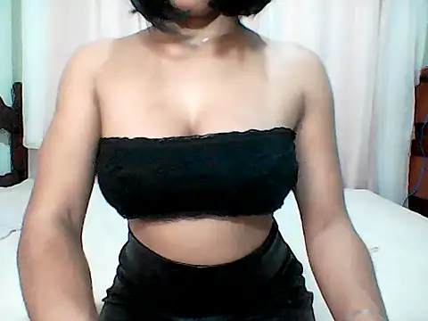 HotGiirl2025 online show from 11-18-25, 04:28