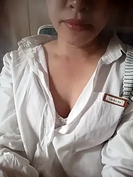 Bamboo-niee123 online show from 11-06-25, 05:08