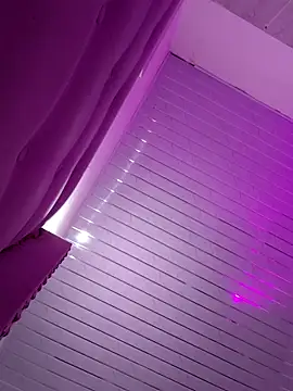 Snapshot of Hairy_ptt chatting on 12-18-25, 03:51 Hairy ptt online show from 12-18-25, 03:51