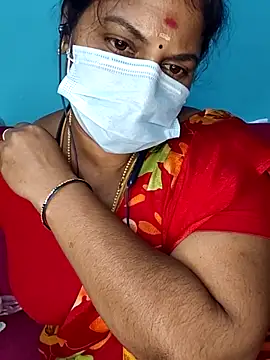 Snapshot of deepikasree143 chatting on 10-31-25, 06:42 deepikasree143 online show from 10-31-25, 06:42