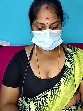 Snapshot of deepikasree143 chatting on 11-13-25, 03:55 deepikasree143 online show from 11-13-25, 03:55