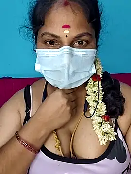 Snapshot of deepikasree143 chatting on 11-14-25, 05:06 deepikasree143 online show from 11-14-25, 05:06