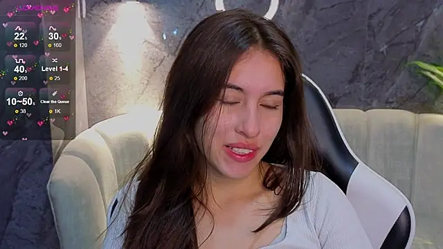 Snapshot of Nikka_Tx chatting on 11-30-25, 01:04 Nikka Tx online show from 11-30-25, 01:04