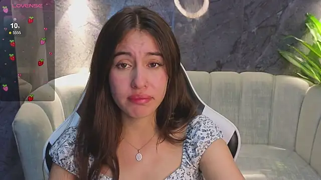 Snapshot of Nikka_Tx chatting on 12-17-25, 03:23 Nikka Tx online show from 12-17-25, 03:23