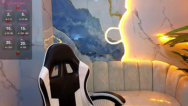 Snapshot of Nikka_Tx chatting on 01-10-26, 03:19 Nikka Tx online show from 01-10-26, 03:19