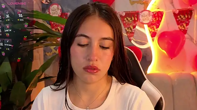 Snapshot of Nikka_Tx chatting on 02-12-26, 01:06 Nikka Tx online show from 02-12-26, 01:06