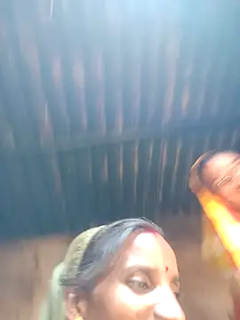 Snapshot of Anju_setty chatting on 11-05-25, 06:46 Anju setty online show from 11-05-25, 06:46