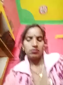 Snapshot of Anju_setty chatting on 11-06-25, 10:43 Anju setty online show from 11-06-25, 10:43