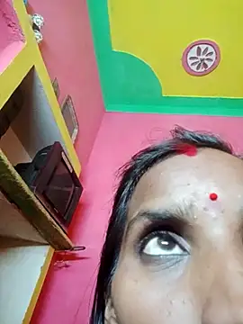 Snapshot of Anju_setty chatting on 11-10-25, 04:17 Anju setty online show from 11-10-25, 04:17