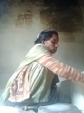 Snapshot of Anju_setty chatting on 12-19-25, 04:08 Anju setty online show from 12-19-25, 04:08