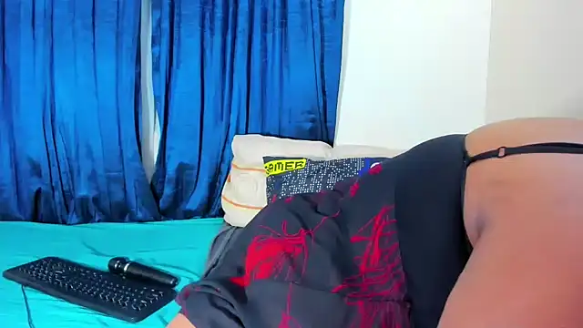 ThickLeeyanaXX online show from 04-16-26, 01:17