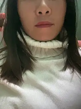 Snapshot of Elysia-007 chatting on 11-18-25, 12:38 Elysia-007 online show from 11-18-25, 12:38