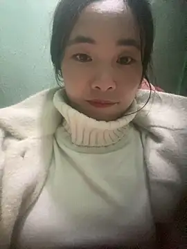 Snapshot of Elysia-007 chatting on 11-19-25, 05:29 Elysia-007 online show from 11-19-25, 05:29