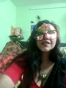 Snapshot of LOVE__RANI chatting on 11-07-25, 12:38 LOVE RANI online show from 11-07-25, 12:38