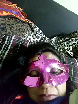 Snapshot of LOVE__RANI chatting on 11-14-25, 11:02 LOVE RANI online show from 11-14-25, 11:02