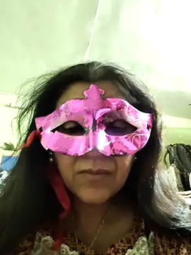 Snapshot of LOVE__RANI chatting on 03-01-26, 01:46 LOVE RANI online show from 03-01-26, 01:46