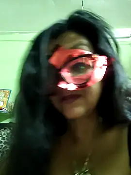 Snapshot of LOVE__RANI chatting on 03-08-26, 08:45 LOVE RANI online show from 03-08-26, 08:45