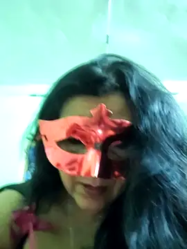 Snapshot of LOVE__RANI chatting on 04-14-26, 06:25 LOVE RANI online show from 04-14-26, 06:25